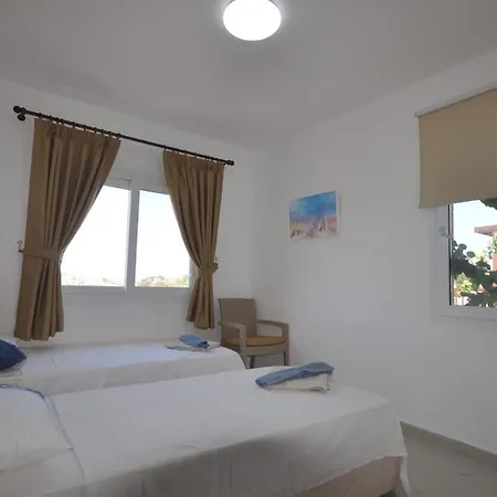 Villa Sleeps 5 With Pool And Air Con Gümüşlük